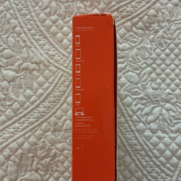 Bluetooth In-Car Audio Receiver - Picture 3 of 5